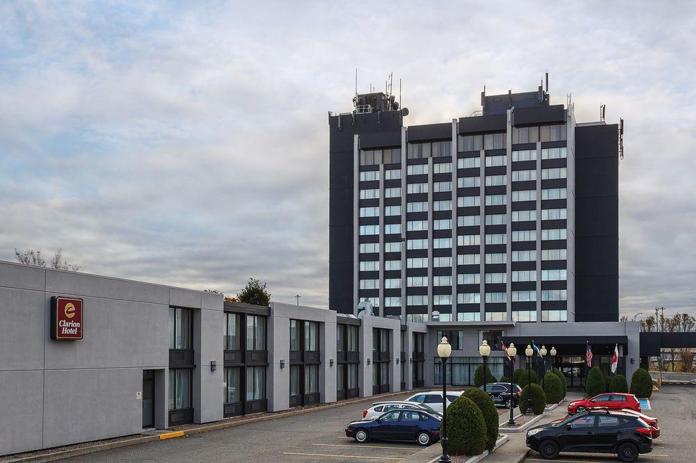 Travelodge By Wyndham Quebec City Hotel & Convention Centre Exterior photo