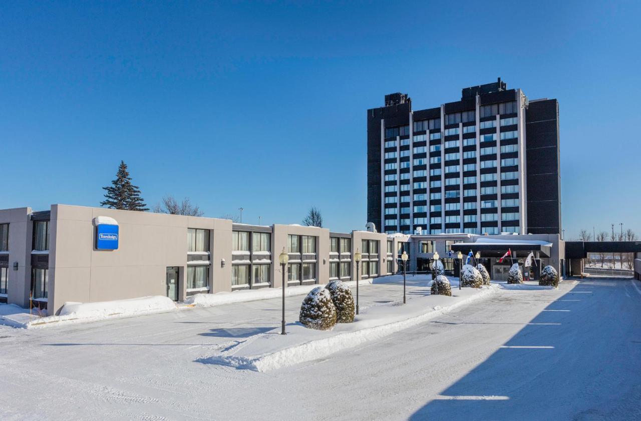 Travelodge By Wyndham Quebec City Hotel & Convention Centre Exterior photo